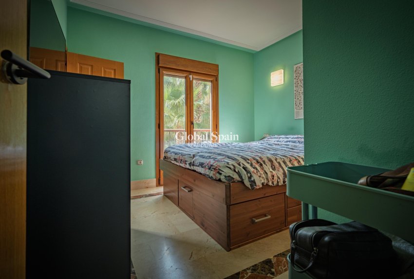 Wiederverkauf - WOHNUNG -
ORIHUELA COSTA - Las Ramblas