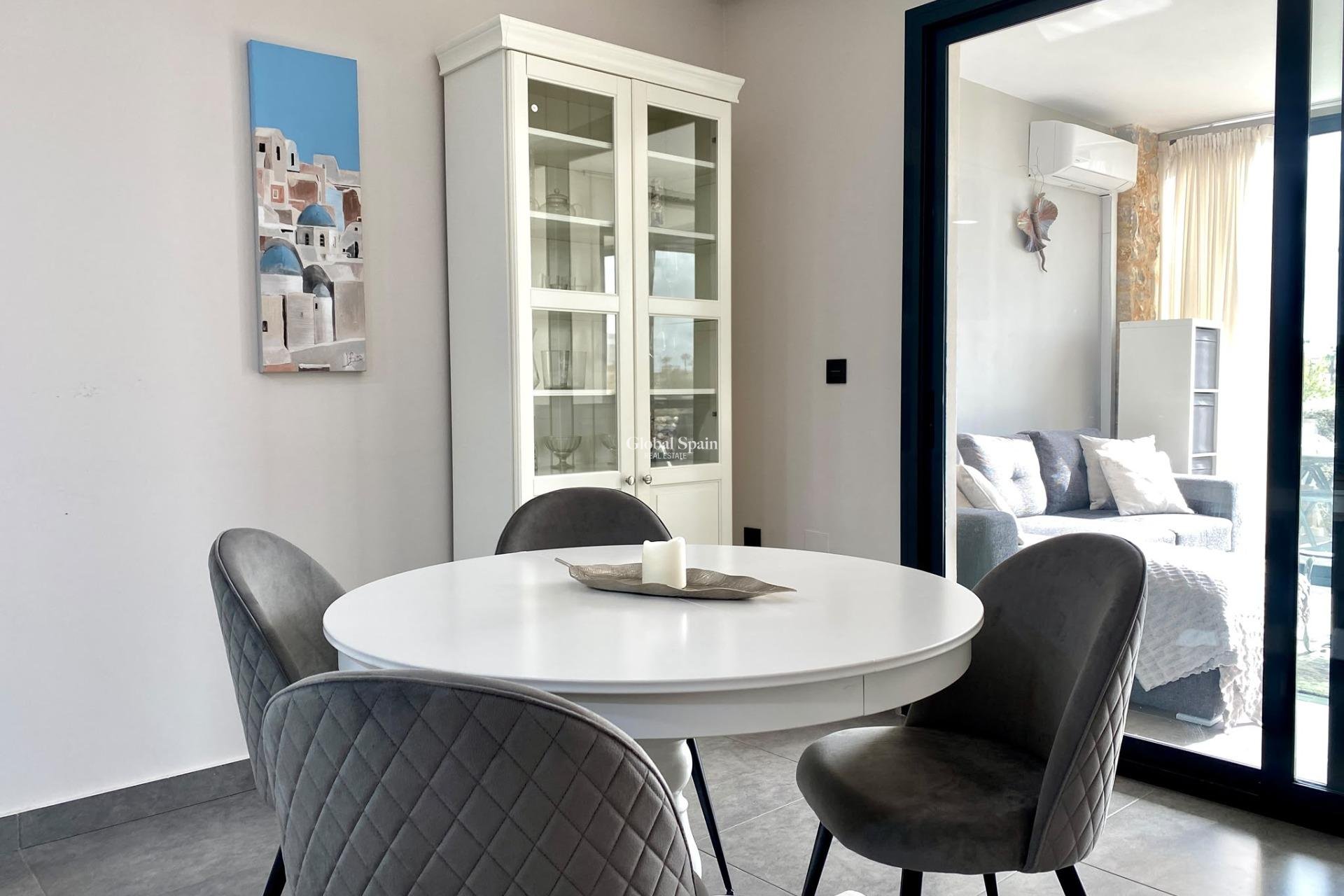 Wiederverkauf - WOHNUNG -
ORIHUELA COSTA - Las Ramblas