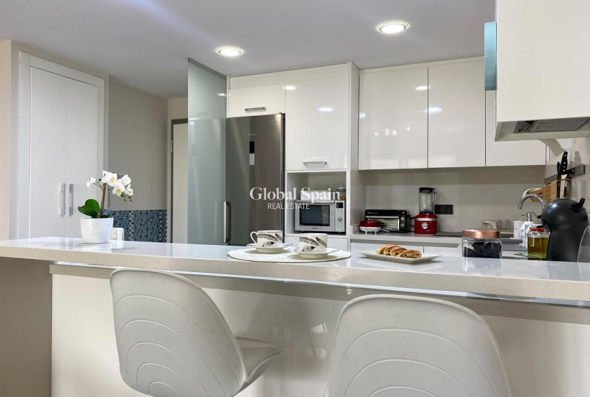 Wiederverkauf - WOHNUNG -
ORIHUELA COSTA - Las Ramblas