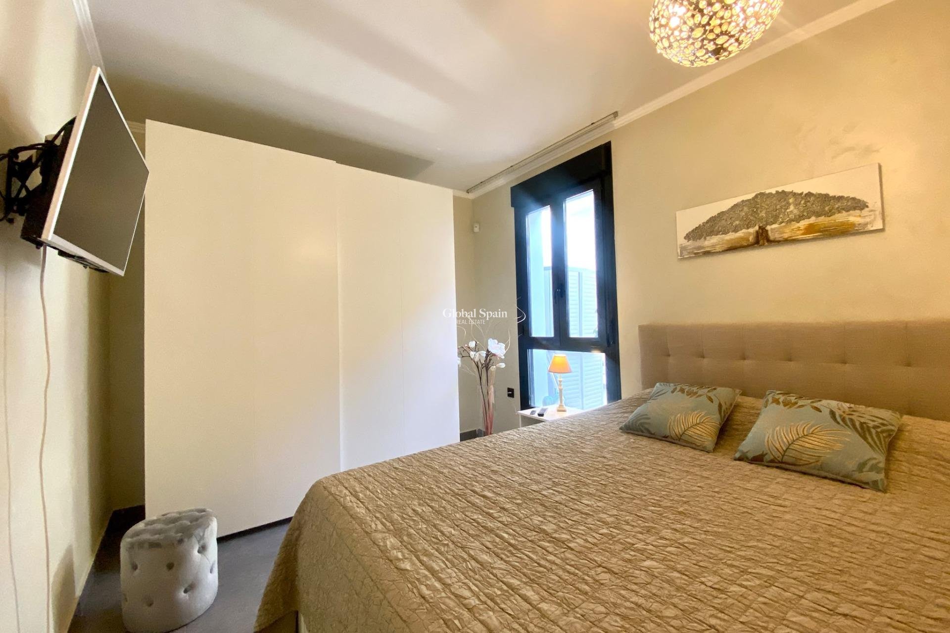 Wiederverkauf - WOHNUNG -
ORIHUELA COSTA - Las Ramblas