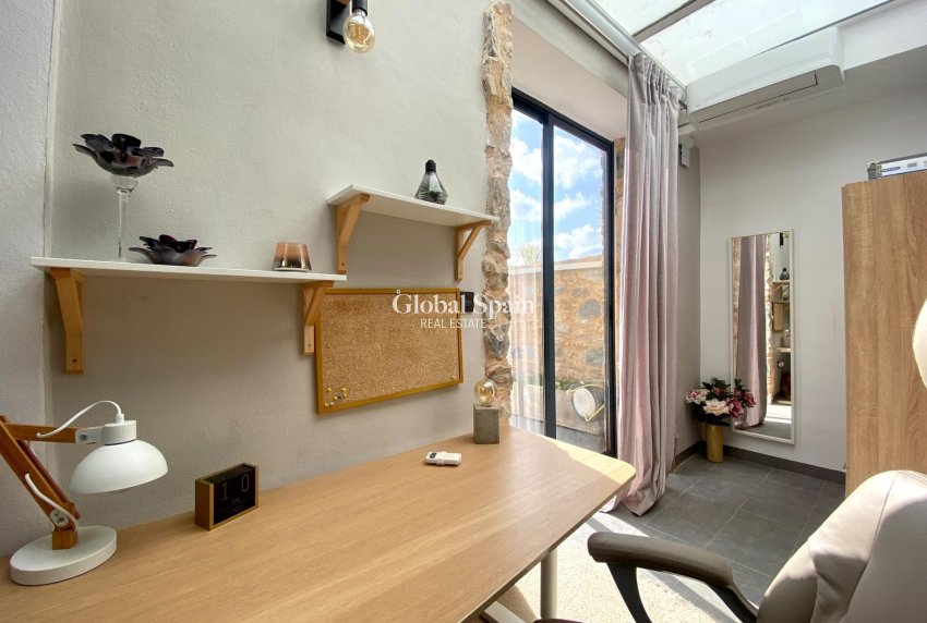 Wiederverkauf - WOHNUNG -
ORIHUELA COSTA - Las Ramblas