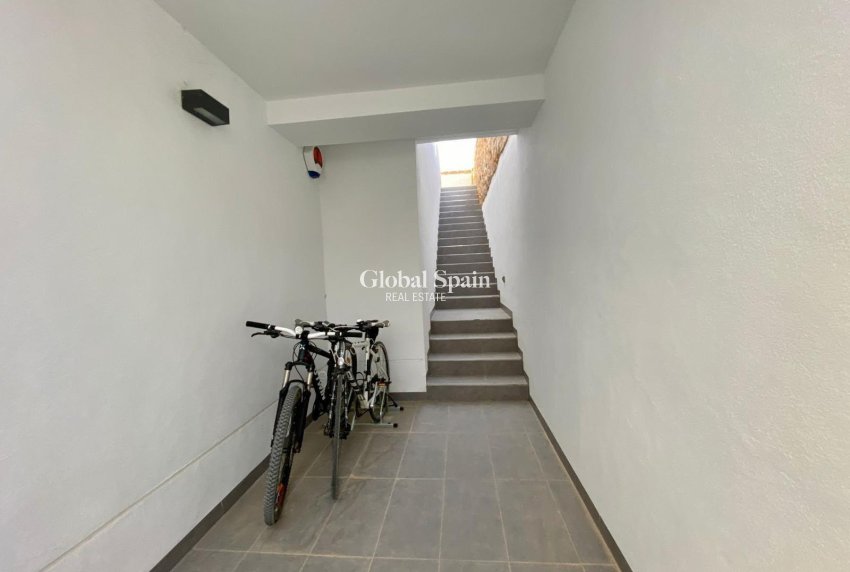 Wiederverkauf - WOHNUNG -
ORIHUELA COSTA - Las Ramblas