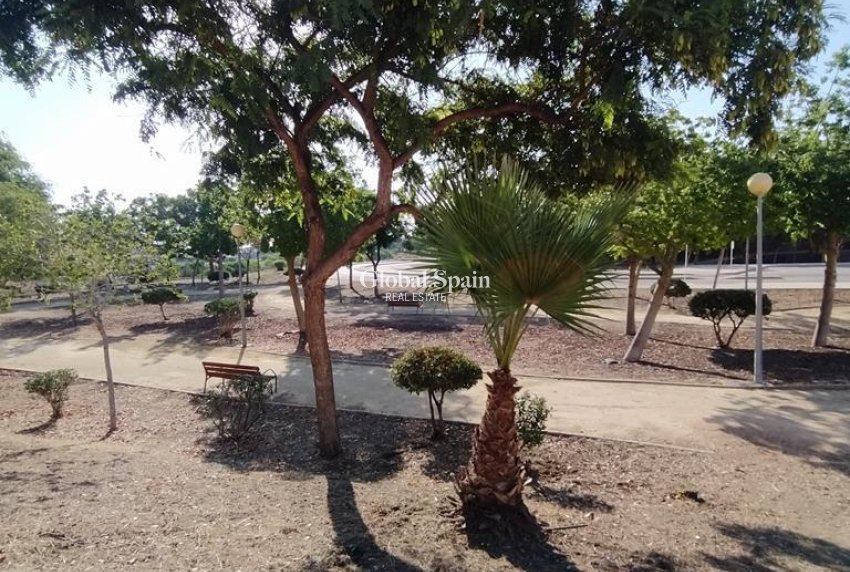 Wiederverkauf - WOHNUNG -
ORIHUELA COSTA - LOMAS CABO ROIG