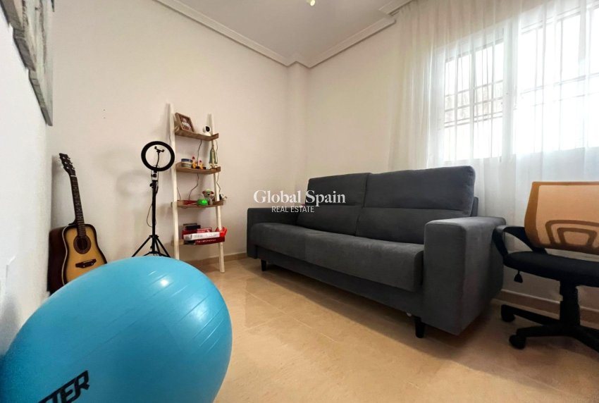 Wiederverkauf - WOHNUNG -
ORIHUELA COSTA - Lomas De Cabo Roig-los Dolses