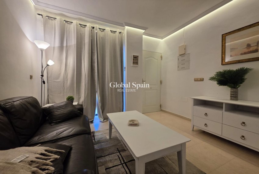 Wiederverkauf - WOHNUNG -
ORIHUELA COSTA - Lomas De Cabo Roig-los Dolses