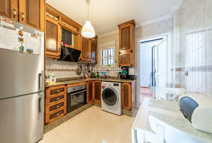 Wiederverkauf - Wohnung -
ORIHUELA COSTA - Lomas de Cabo Roig