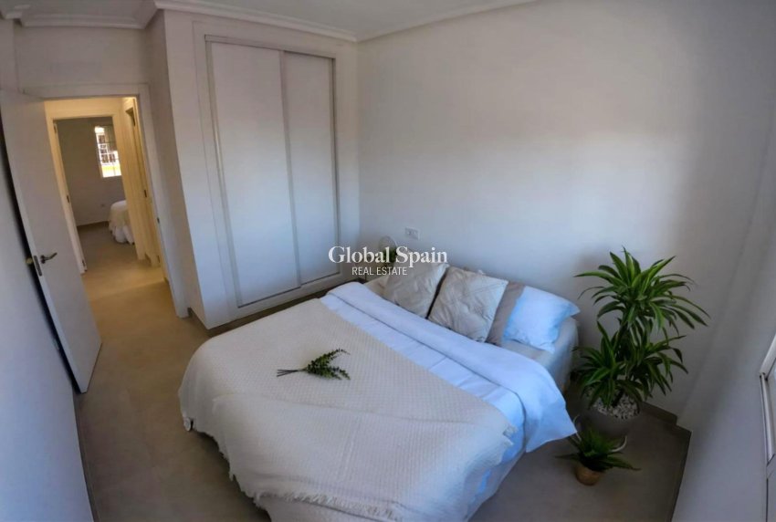 Wiederverkauf - WOHNUNG -
ORIHUELA COSTA - Lomas de Cabo Roig