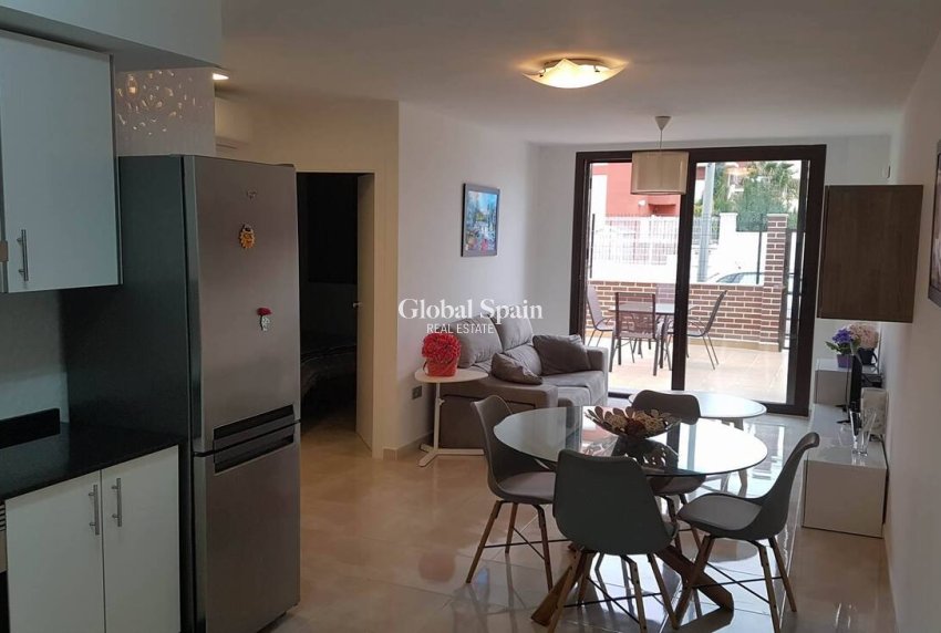 Wiederverkauf - WOHNUNG -
ORIHUELA COSTA - Lomas de Cabo Roig