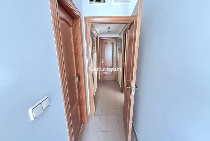 Wiederverkauf - WOHNUNG -
ORIHUELA COSTA - Lomas de Cabo Roig