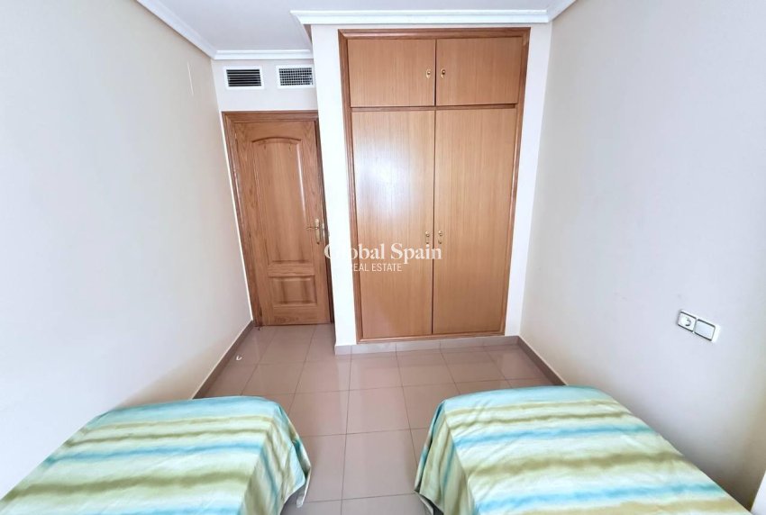 Wiederverkauf - WOHNUNG -
ORIHUELA COSTA - Lomas de Cabo Roig