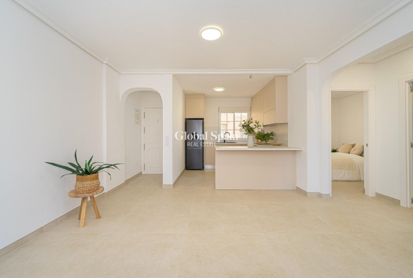 Wiederverkauf - WOHNUNG -
ORIHUELA COSTA - Lomas de Cabo Roig