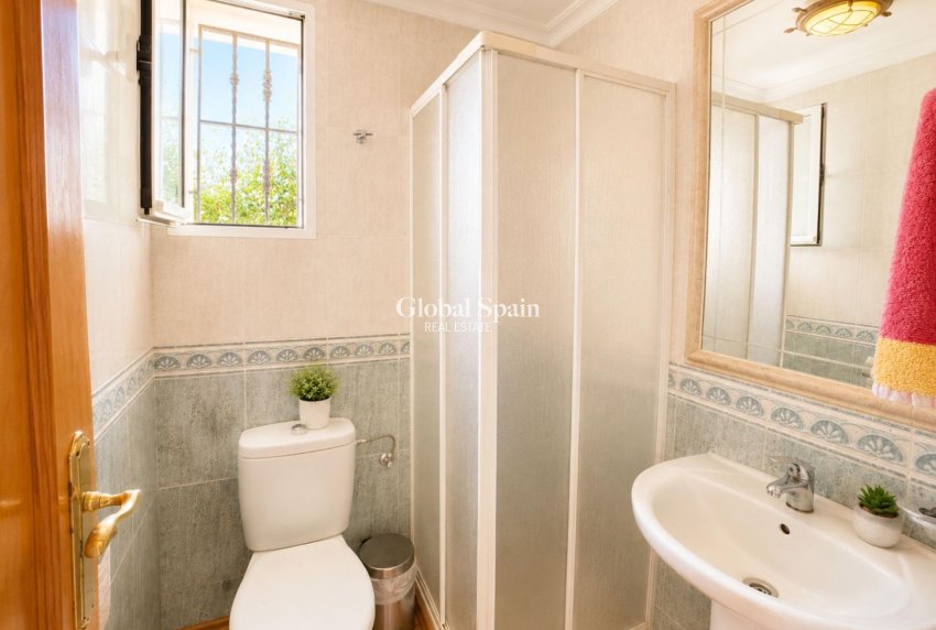 Wiederverkauf - WOHNUNG -
ORIHUELA COSTA - Lomas de Cabo Roig