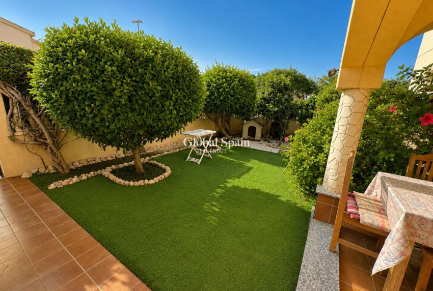 Wiederverkauf - WOHNUNG -
ORIHUELA COSTA - Lomas de Cabo Roig