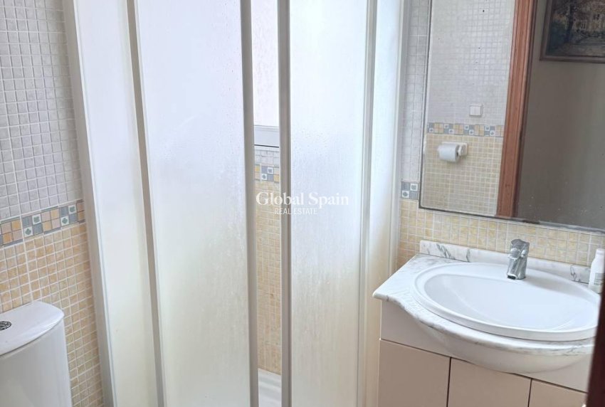 Wiederverkauf - WOHNUNG -
ORIHUELA COSTA - Lomas de Cabo Roig