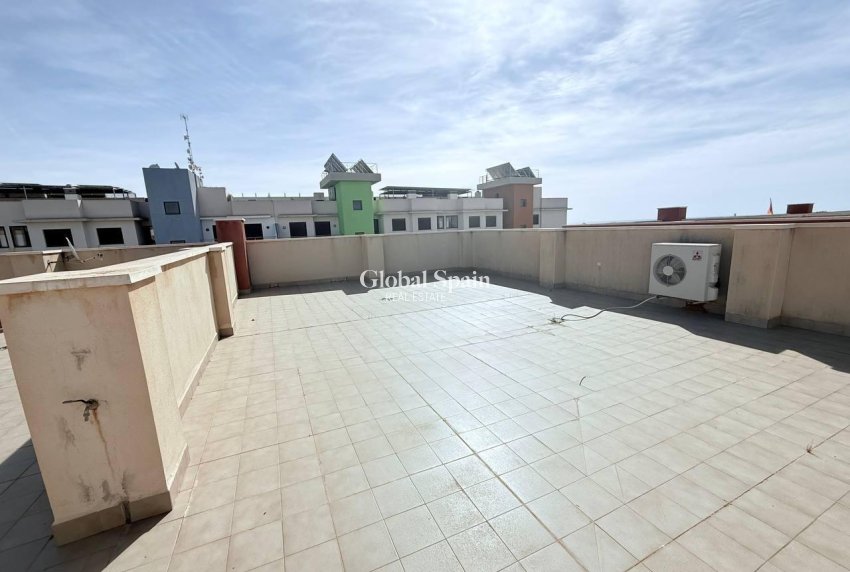 Wiederverkauf - WOHNUNG -
ORIHUELA COSTA - Lomas de Cabo Roig