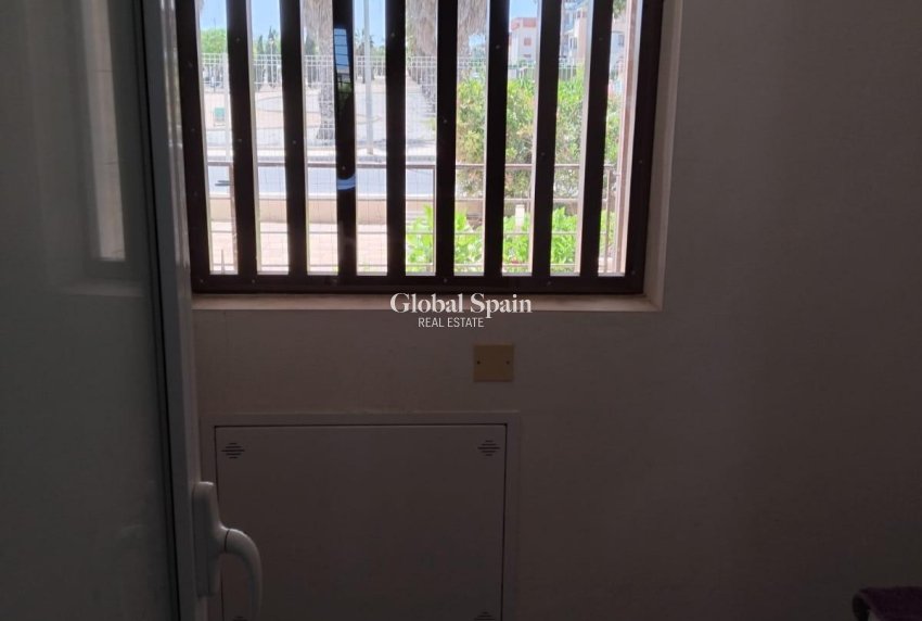 Wiederverkauf - WOHNUNG -
ORIHUELA COSTA - Lomas de Cabo Roig