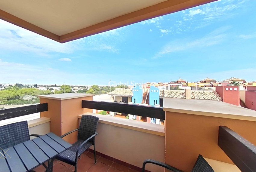 Wiederverkauf - WOHNUNG -
ORIHUELA COSTA - Lomas de Cabo Roig