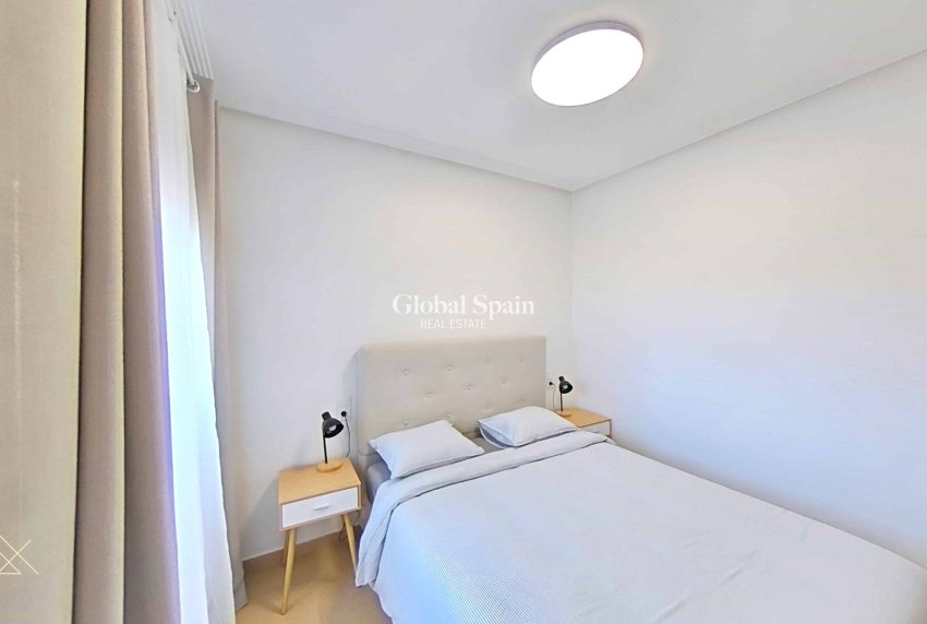 Wiederverkauf - WOHNUNG -
ORIHUELA COSTA - Lomas de Cabo Roig