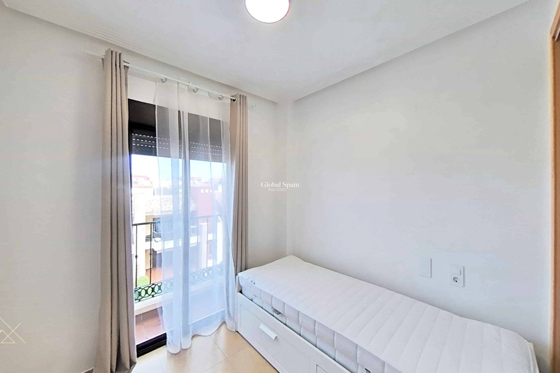 Wiederverkauf - WOHNUNG -
ORIHUELA COSTA - Lomas de Cabo Roig