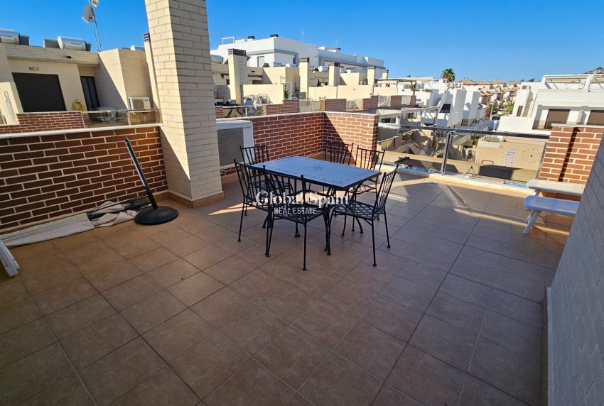 Wiederverkauf - WOHNUNG -
ORIHUELA COSTA - Lomas de Cabo Roig