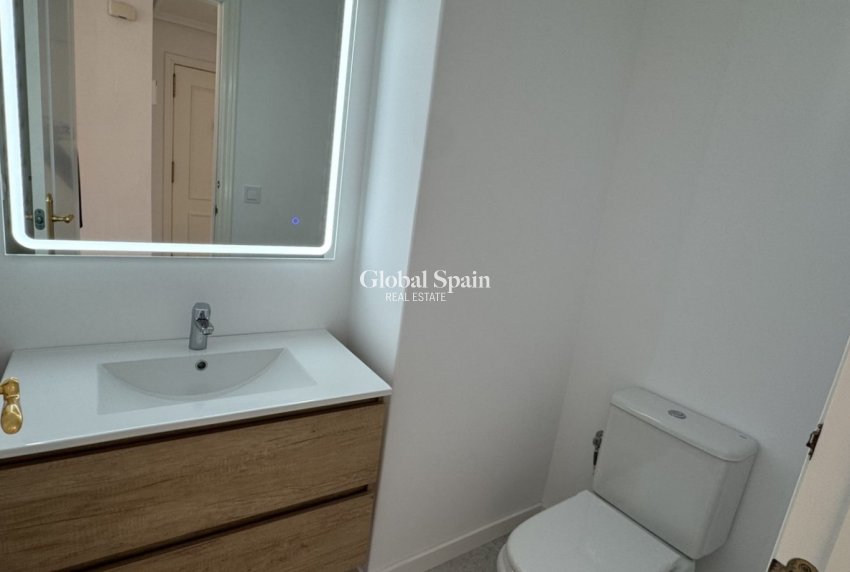 Wiederverkauf - WOHNUNG -
ORIHUELA COSTA - Lomas de Campoamor