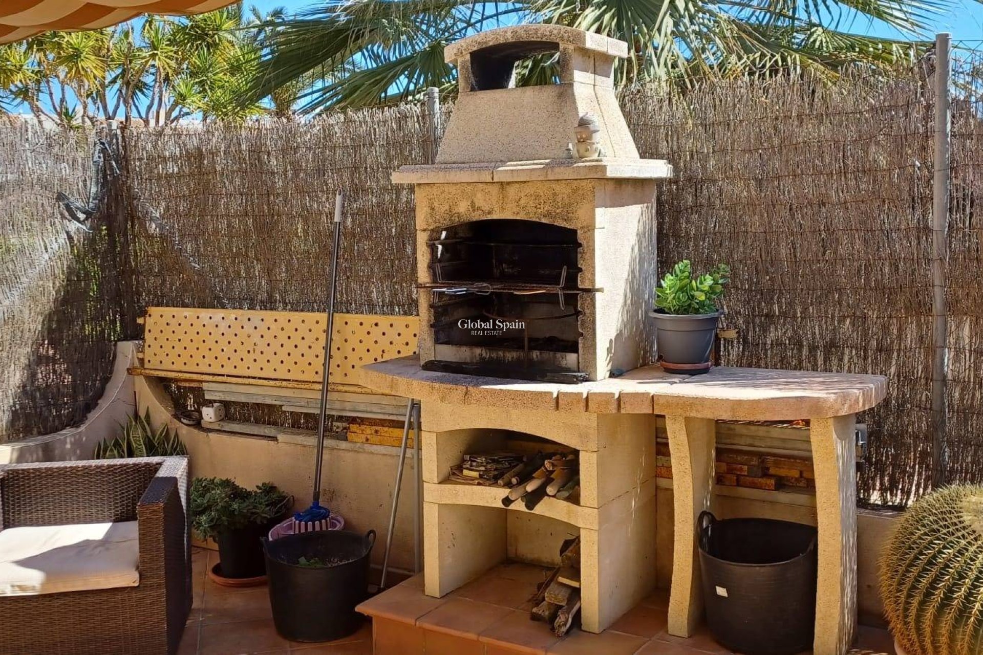 Wiederverkauf - WOHNUNG -
ORIHUELA COSTA - Los Almendros-la Florida