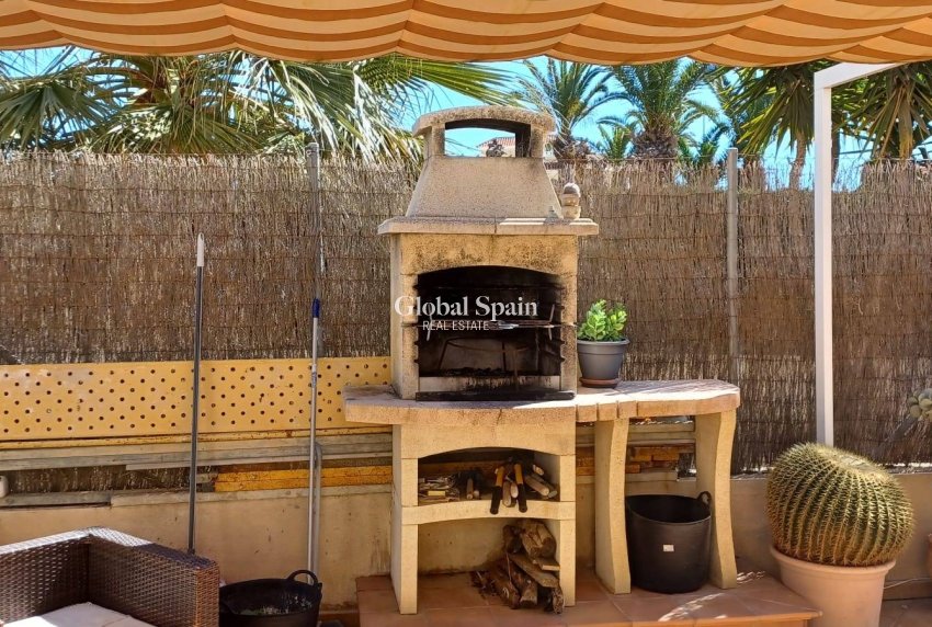 Wiederverkauf - WOHNUNG -
ORIHUELA COSTA - Los Almendros-la Florida