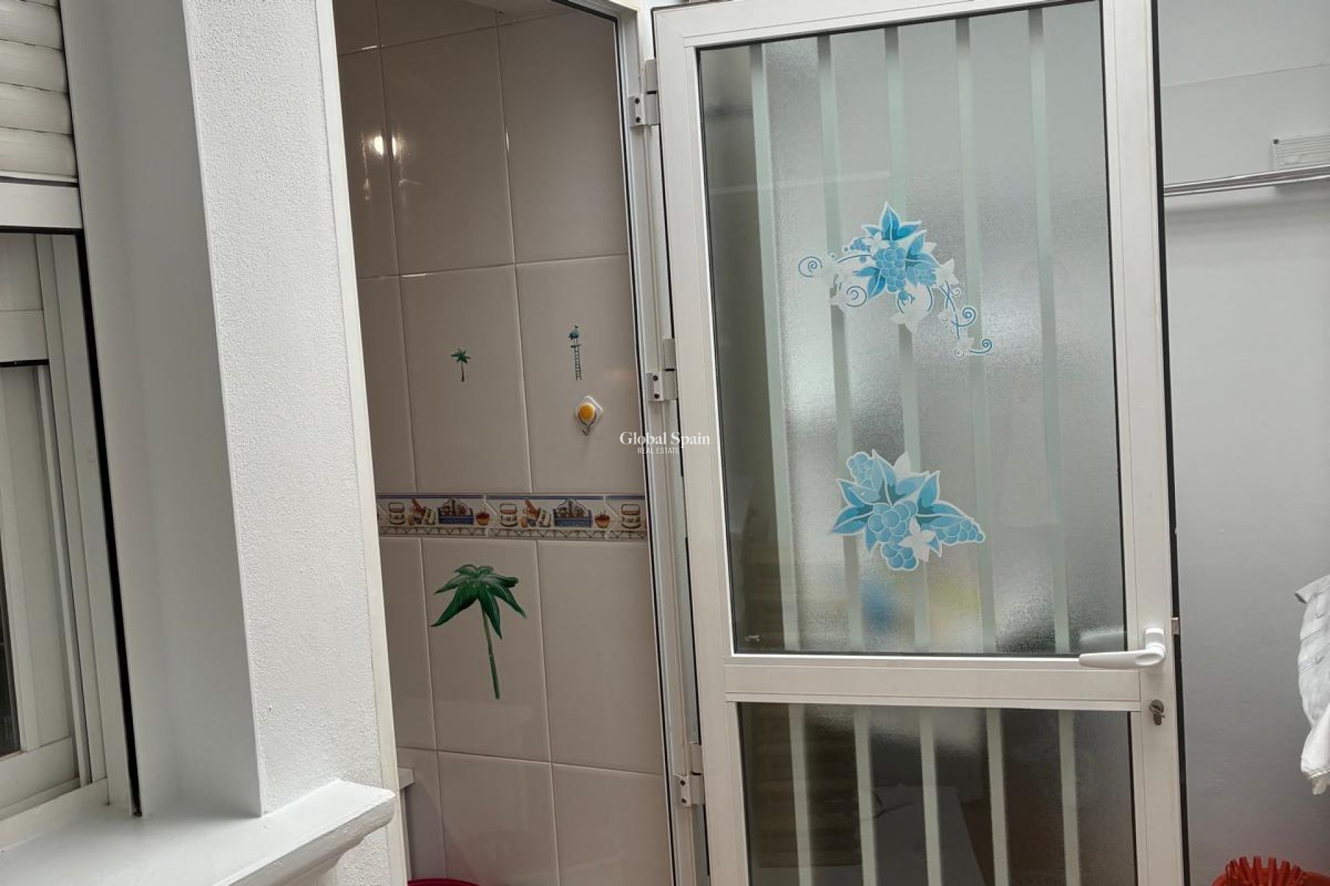 Wiederverkauf - WOHNUNG -
ORIHUELA COSTA - Los Almendros-la Florida