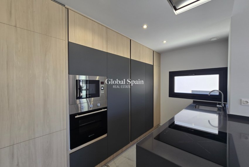 Wiederverkauf - WOHNUNG -
ORIHUELA COSTA - Los Altos *