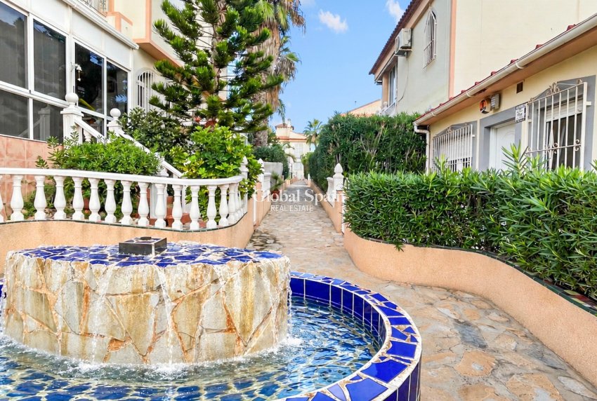 Wiederverkauf - WOHNUNG -
ORIHUELA COSTA - Los Altos *