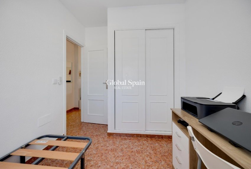 Wiederverkauf - WOHNUNG -
ORIHUELA COSTA - LOS BALCONES - LOS ALTOS