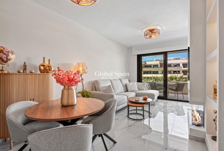 Wiederverkauf - WOHNUNG -
ORIHUELA COSTA - LOS BALCONES - LOS ALTOS