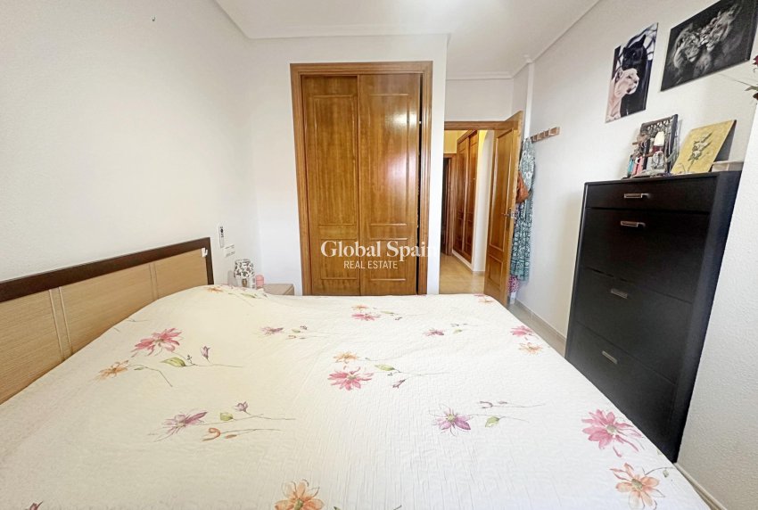 Wiederverkauf - WOHNUNG -
ORIHUELA COSTA - LOS BALCONES - LOS ALTOS