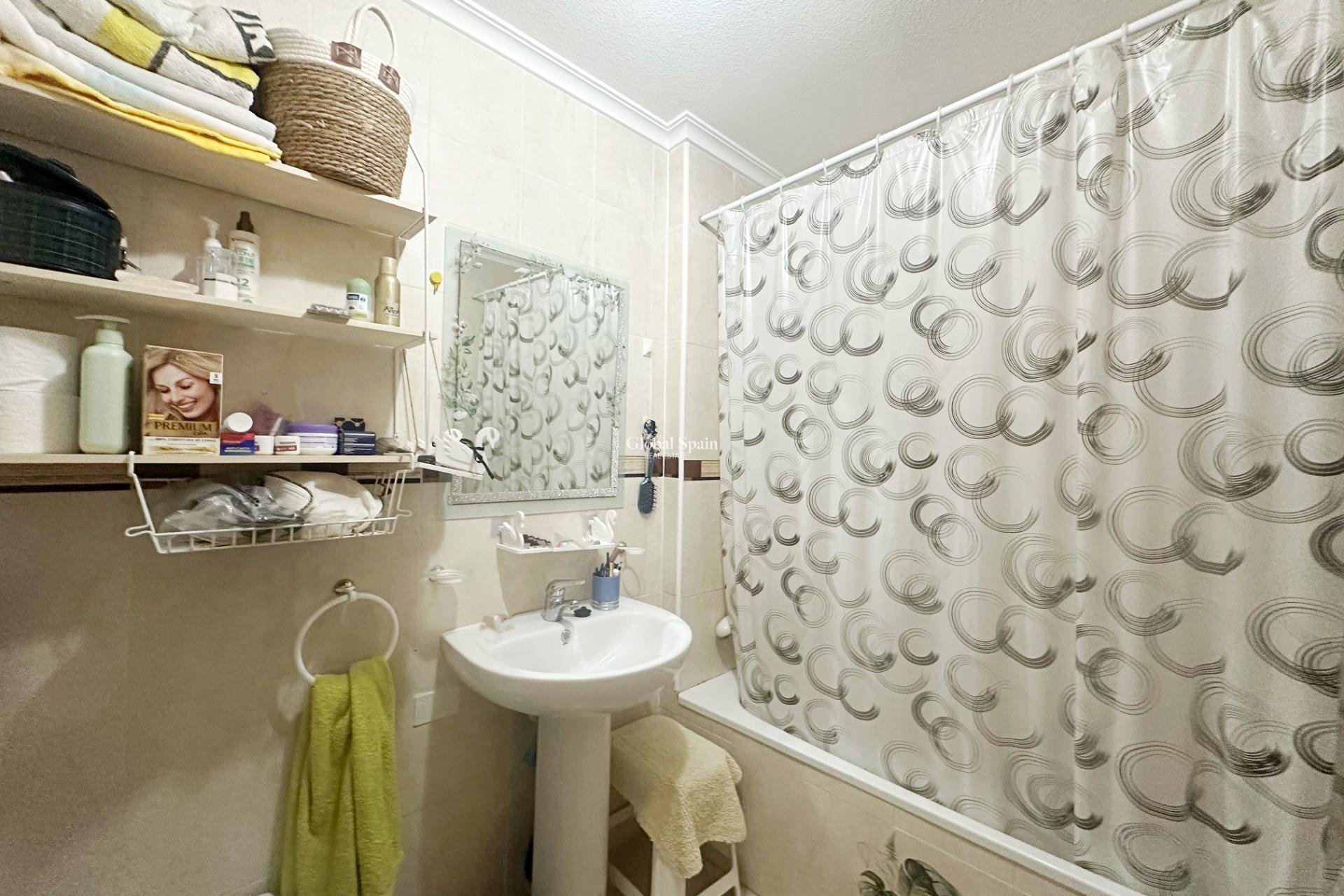 Wiederverkauf - WOHNUNG -
ORIHUELA COSTA - LOS BALCONES - LOS ALTOS