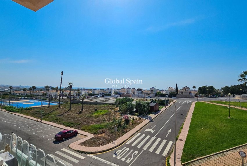Wiederverkauf - WOHNUNG -
ORIHUELA COSTA - LOS BALCONES - LOS ALTOS