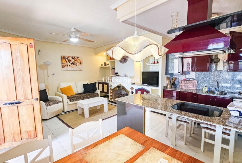 Wiederverkauf - WOHNUNG -
ORIHUELA COSTA - LOS BALCONES - LOS ALTOS