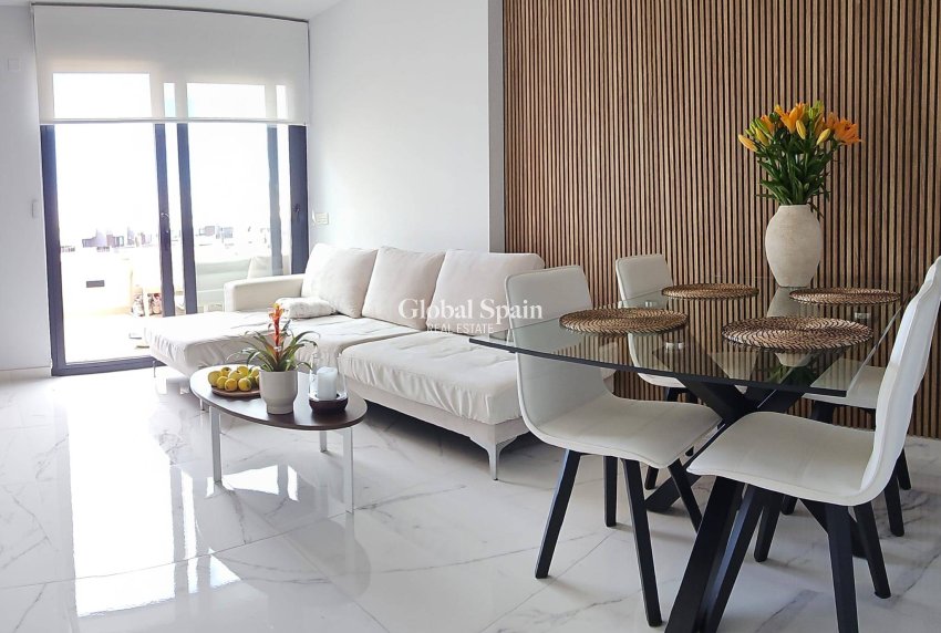 Wiederverkauf - WOHNUNG -
ORIHUELA COSTA - LOS BALCONES - LOS ALTOS