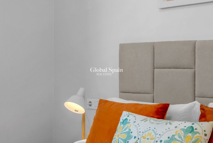 Wiederverkauf - WOHNUNG -
ORIHUELA COSTA - LOS BALCONES - LOS ALTOS