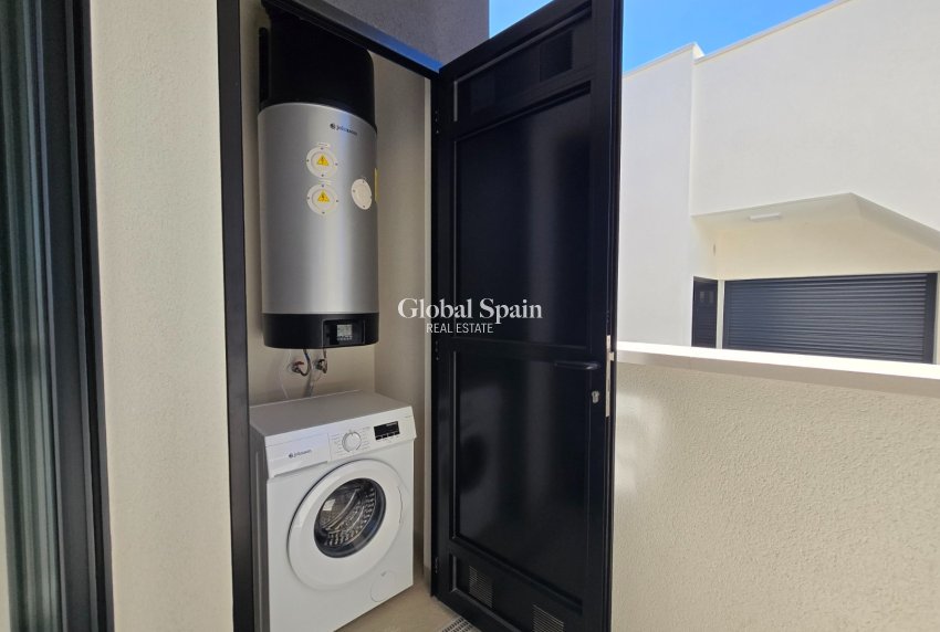 Wiederverkauf - Wohnung -
ORIHUELA COSTA - LOS BALCONES - LOS ALTOS