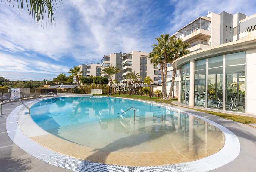 Wiederverkauf - WOHNUNG -
ORIHUELA COSTA - Los Dolses