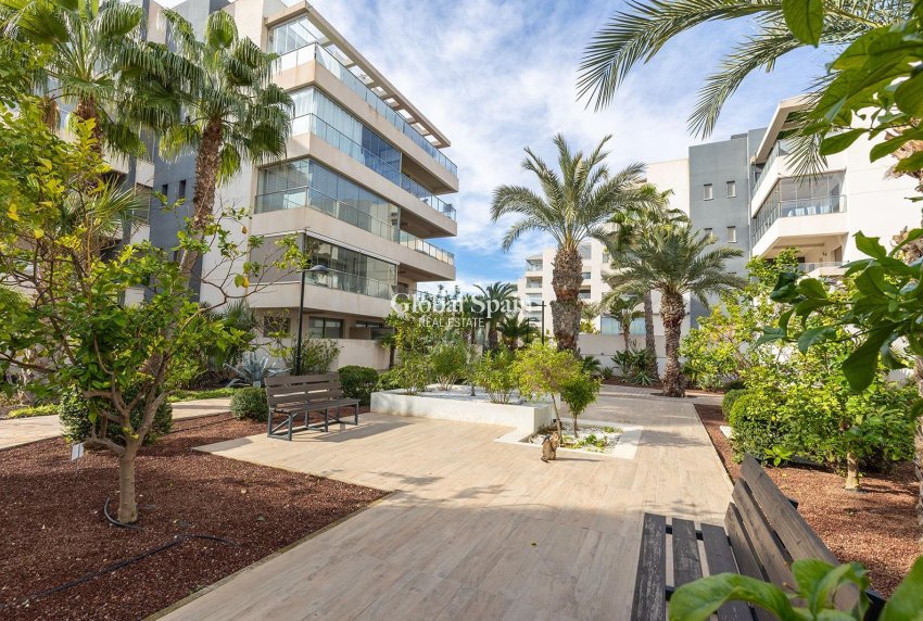 Wiederverkauf - WOHNUNG -
ORIHUELA COSTA - Los Dolses