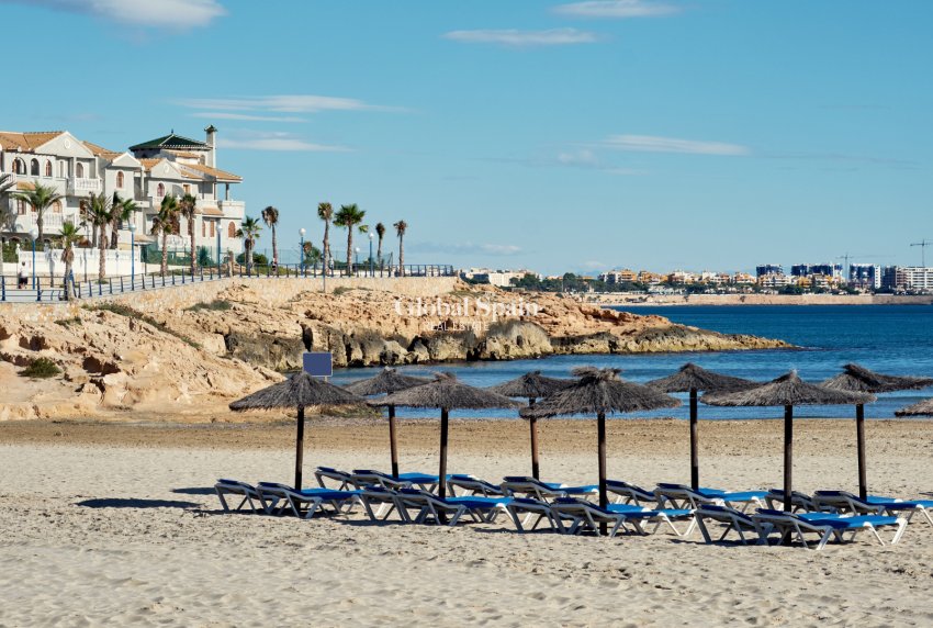 Wiederverkauf - WOHNUNG -
ORIHUELA COSTA - Los Dolses