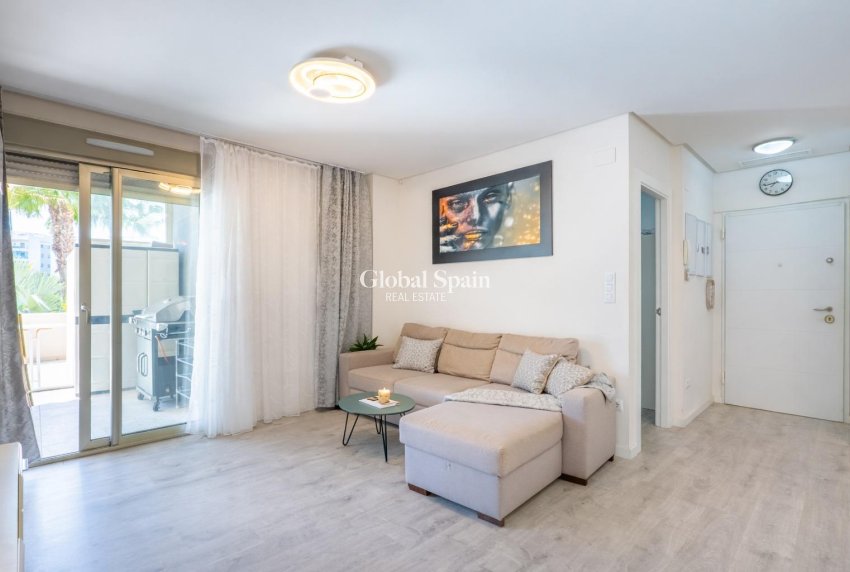 Wiederverkauf - WOHNUNG -
ORIHUELA COSTA - Los Dolses