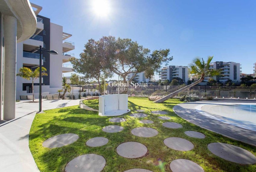 Wiederverkauf - WOHNUNG -
ORIHUELA COSTA - Los Dolses