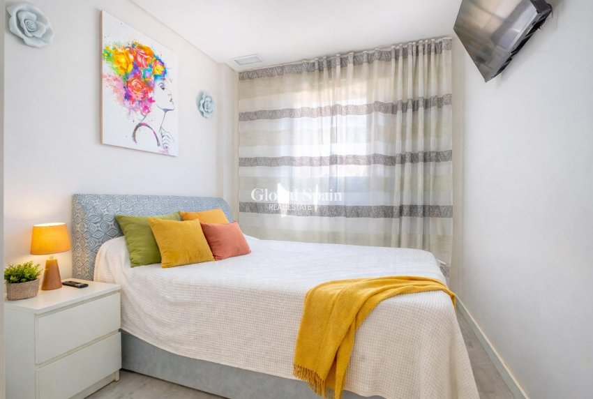 Wiederverkauf - WOHNUNG -
ORIHUELA COSTA - Los Dolses