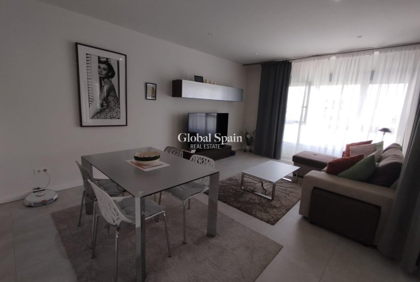 Wiederverkauf - WOHNUNG -
ORIHUELA COSTA - Los Dolses