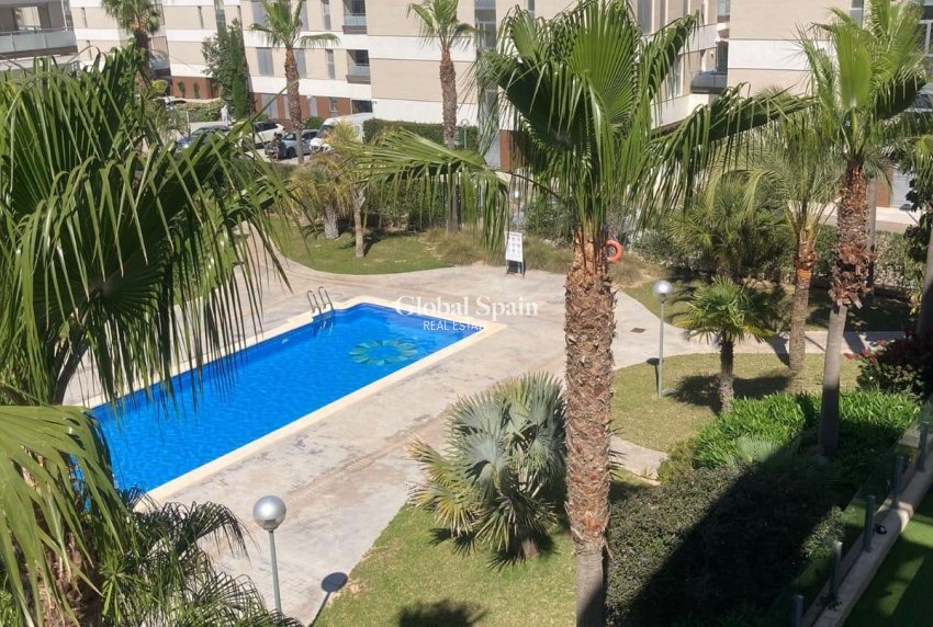 Wiederverkauf - WOHNUNG -
ORIHUELA COSTA - Los Dolses