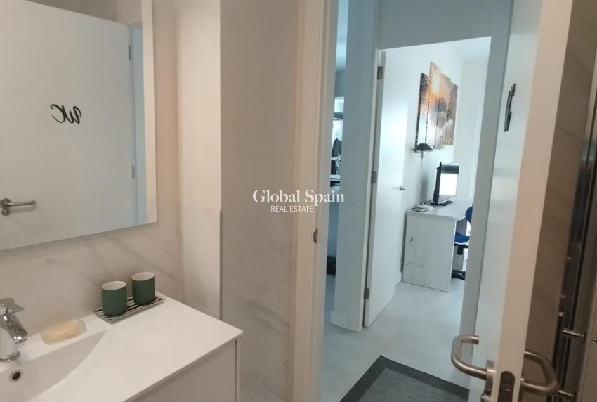 Wiederverkauf - WOHNUNG -
ORIHUELA COSTA - Los Dolses