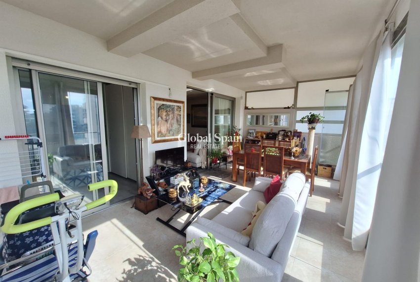 Wiederverkauf - WOHNUNG -
ORIHUELA COSTA - Los Dolses