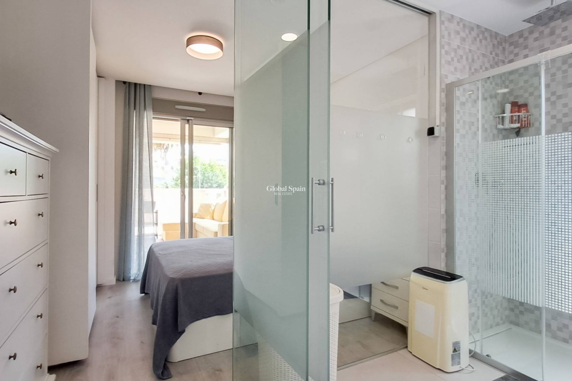 Wiederverkauf - WOHNUNG -
ORIHUELA COSTA - Los Dolses